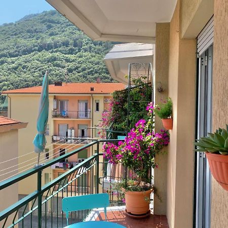 Biker'S Blue Cove Apartment Finale Ligure Exterior photo
