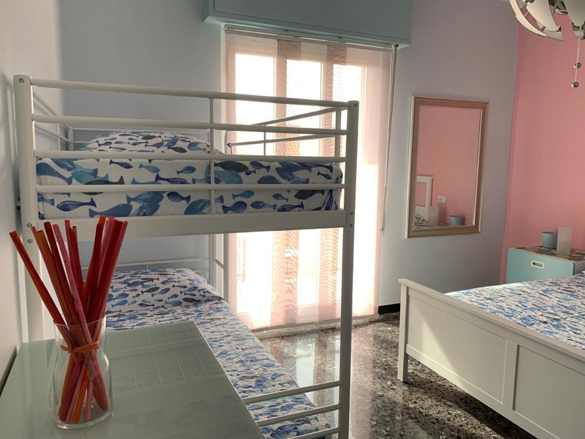 Biker'S Blue Cove Apartment Finale Ligure Exterior photo